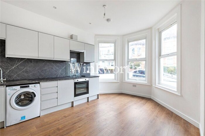 1 Bedroom Flat To Rent In Duckett Road, London, N4