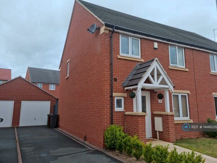3 Bedroom Semi-Detached House To Rent In Watkin Drive, Loughborough, LE11