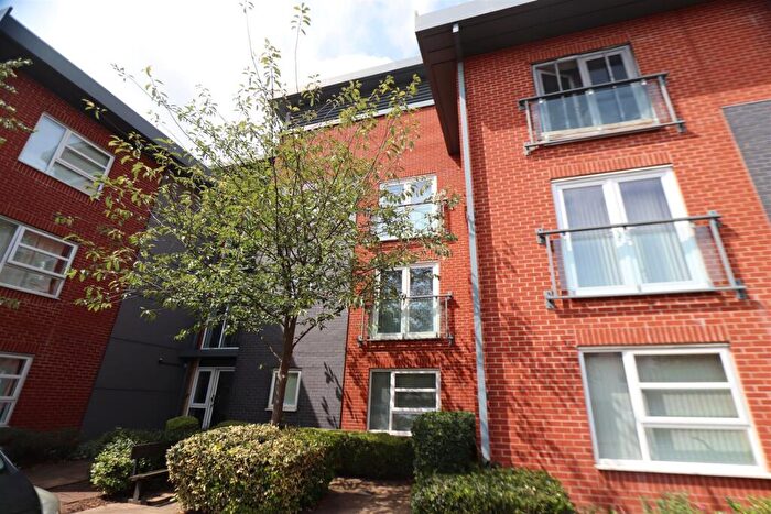 2 Bedroom Apartment For Sale In Stone Street, Oldbury, B69