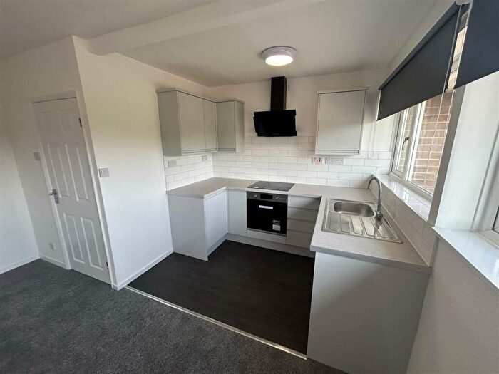 2 Bedroom Apartment To Rent In Flat Above Bromsgrove Road, Romsley, Halesowen, B62