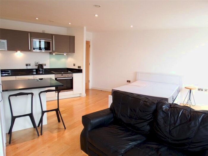 Studio To Rent In Wharf Approach, Leeds, LS1