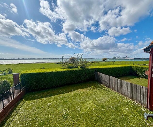 1 Bedroom Flat For Sale In Hulton Close, Southampton, SO19