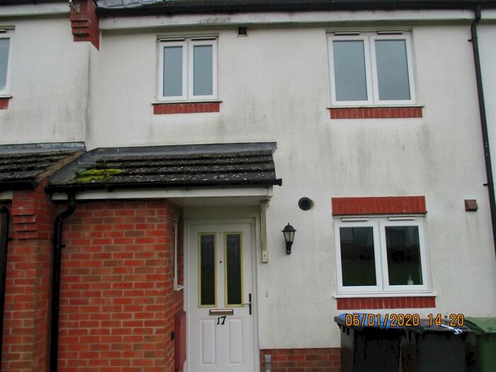 3 Bedroom Town House To Rent In Drage Close, Lutterworth, LE17