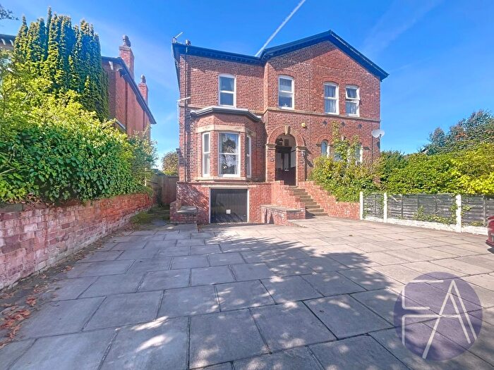 3 Bedroom Flat For Sale In Albert Road, Southport, PR9