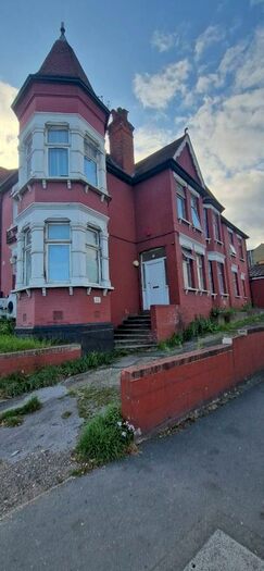 1 Bedroom Flat To Rent In Bowes Road, London, N11