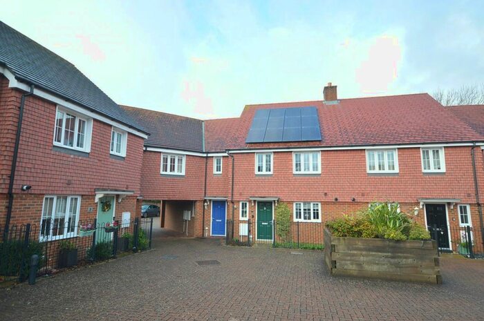 3 Bedroom Terraced House To Rent In Hillview, High Street, Billingshurst, RH14