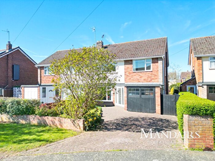 3 Bedroom Semi Detached House For Sale In Edinburgh Avenue, Werrington, Peterborough, PE4