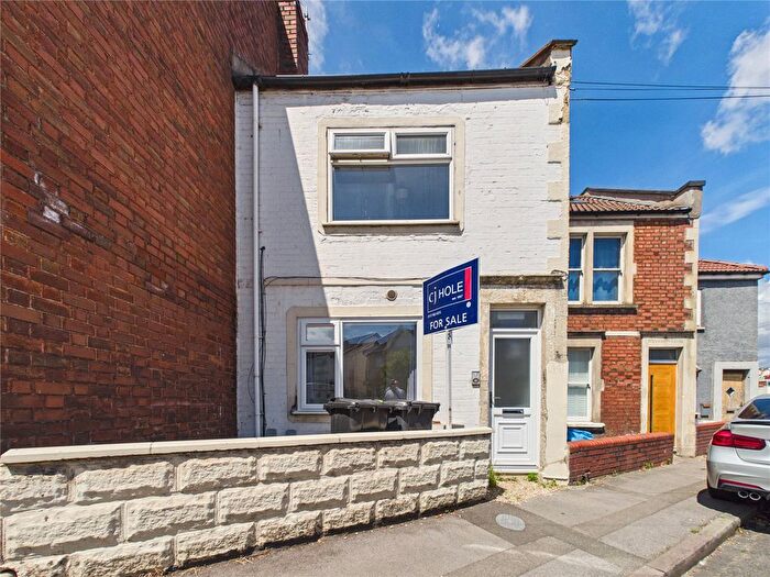 1 Bedroom Maisonette For Sale In St. Johns Lane, Bedminster, Bristol, BS3