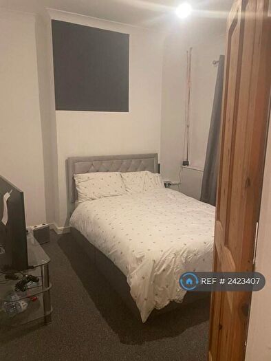 4 Bedroom End Of Terrace House To Rent In Victoria Street, Goldthorpe, S63