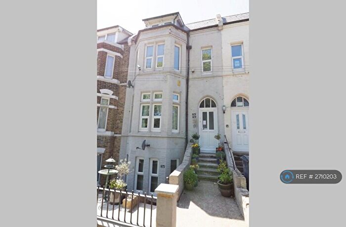 2 Bedroom Maisonette To Rent In Priory Gate Road, Dover, CT17