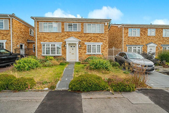 4 Bedroom Detached House For Sale In Dorado Gardens, Orpington, BR6