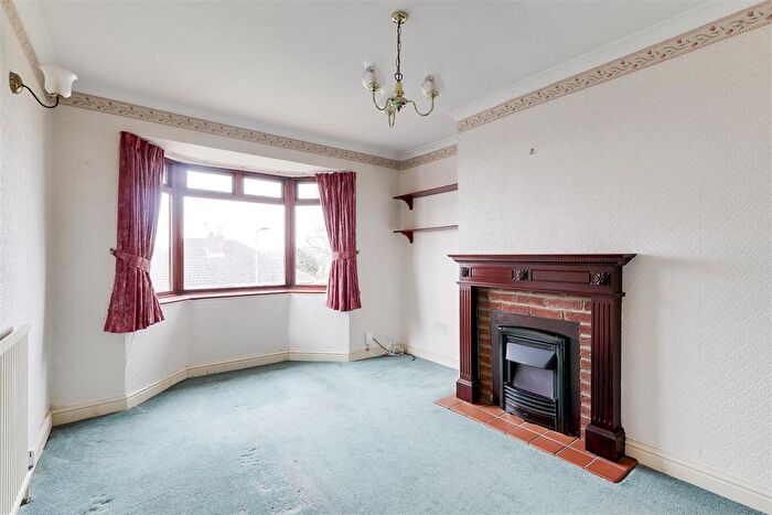 2 Bedroom Detached Bungalow For Sale In Valetta Road, Arnold, Nottinghamshire, NG5