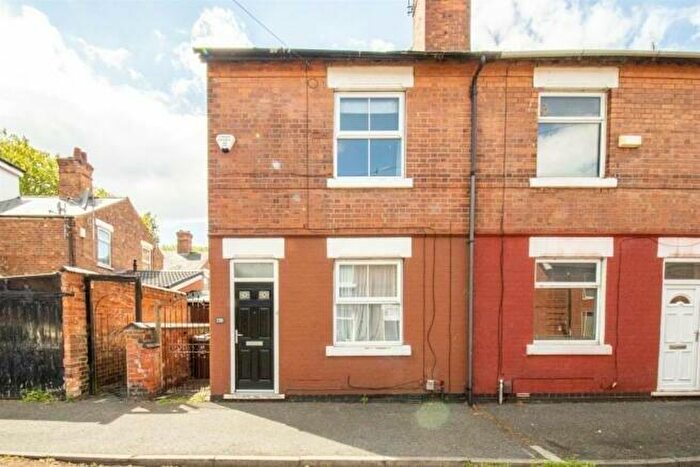 3 Bedroom End Of Terrace House To Rent In Woolmer Road, Nottingham, Nottinghamshire, NG2