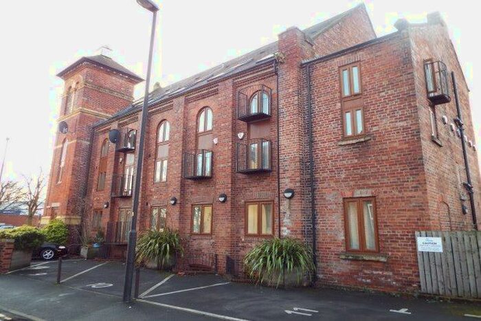 2 Bedroom Flat To Rent In Grove Road, Wakefield, WF1