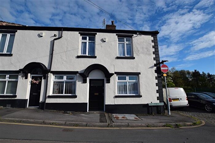 2 Bedroom End Of Terrace House To Rent In Pearle Street, Macclesfield, SK10