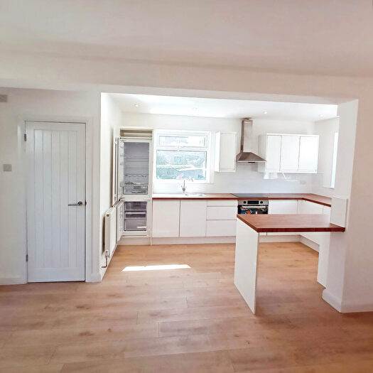3 Bedroom Semi-Detached House To Rent In Fernbray Avenue, Manchester, M19