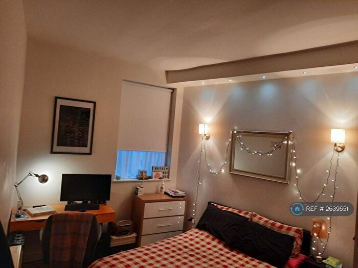 1 Bedroom Flat To Rent In Creighton Avenue, London, N10