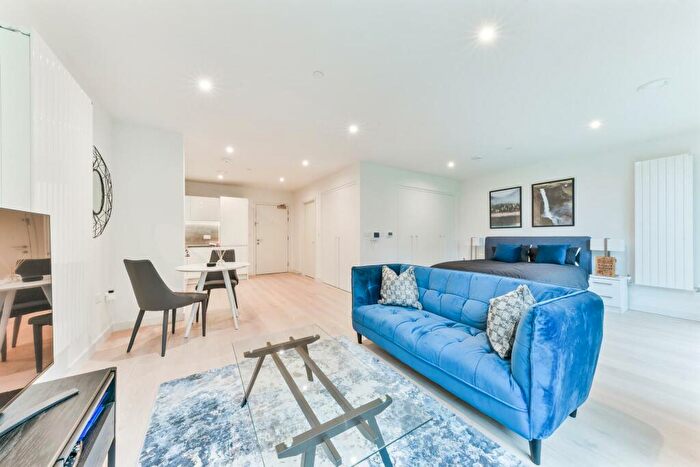 Apartment To Rent In John Cabot House, Royal Wharf, London, E16