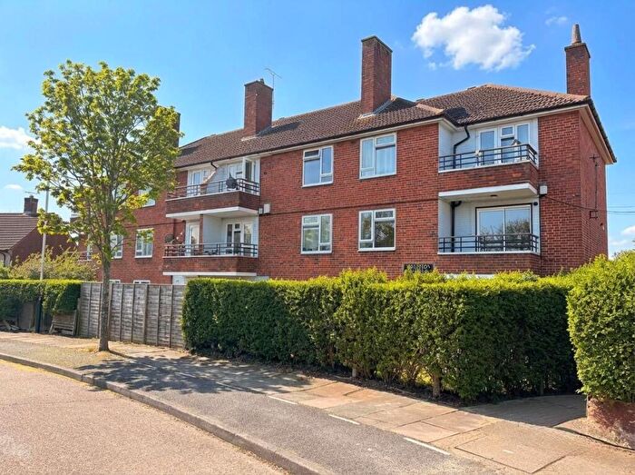 1 Bedroom Flat To Rent In Redruth Road, Harold Hill, RM3