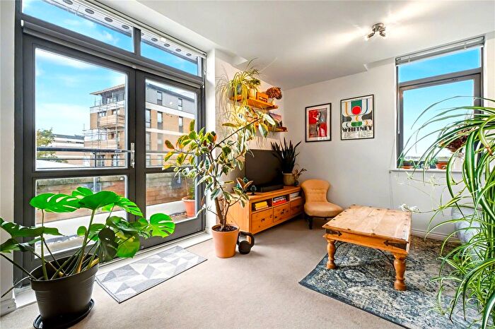 2 Bedroom Property For Sale In Woodmill Road, London, E5