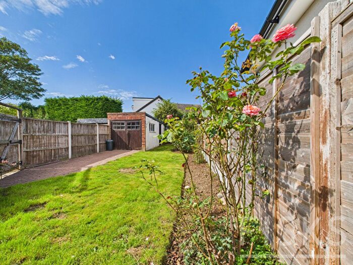 2 Bedroom Bungalow For Sale In Cedar Road, Benfleet, SS7