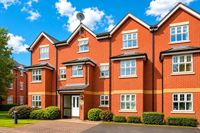 2 Bedroom Apartment For Sale In Old College Road, Newbury, Berkshire, RG14