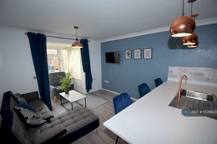 3 Bedroom Flat To Rent In Bright Street, Derby, DE22