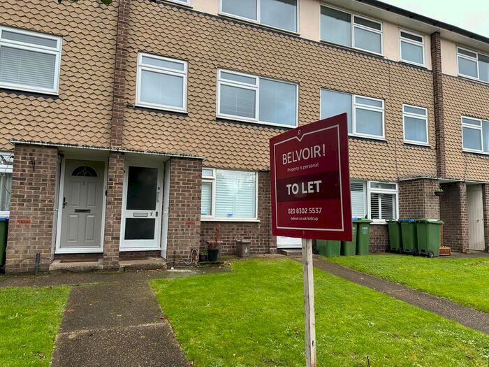 3 Bedroom Town House To Rent In Crescent Road, Bexley, Sidcup, DA15