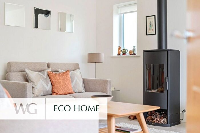 4 Bedroom Detached House For Sale In Holland Park, Exeter, EX2