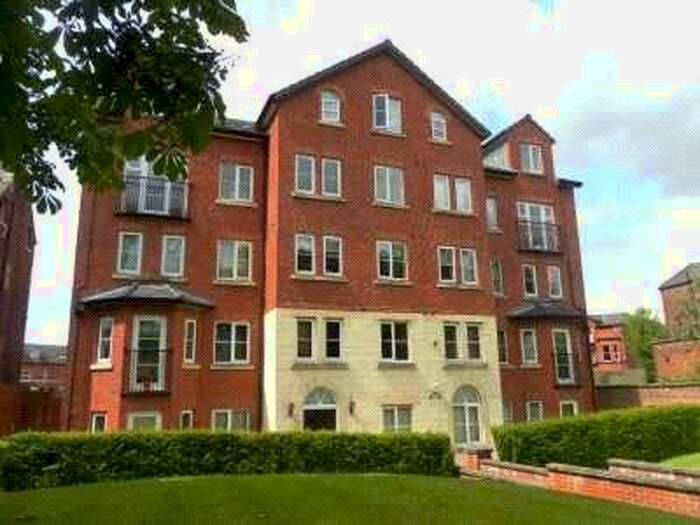 2 Bedroom Apartment To Rent In Wellington House, - Wilmslow Road, Withington, Manchester, M20