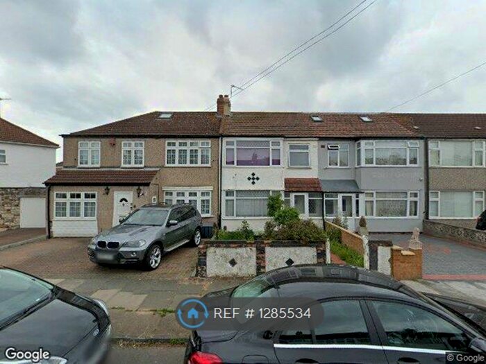 3 Bedroom Terraced House To Rent In Winnington Road, Enfield EN3