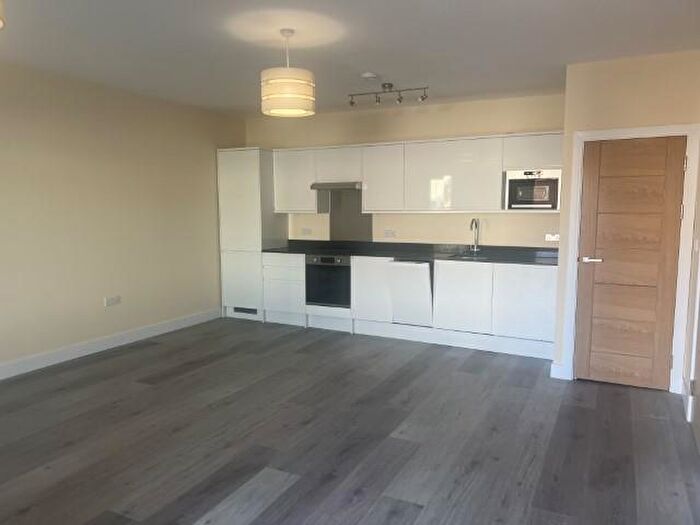 2 Bedroom Apartment To Rent In Southwark Park Road, London, SE16