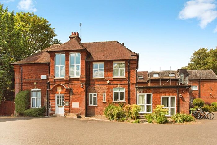 1 Bedroom Flat For Sale In Harvey Goodwin Gardens, Cambridge, Cambridgeshire, CB4
