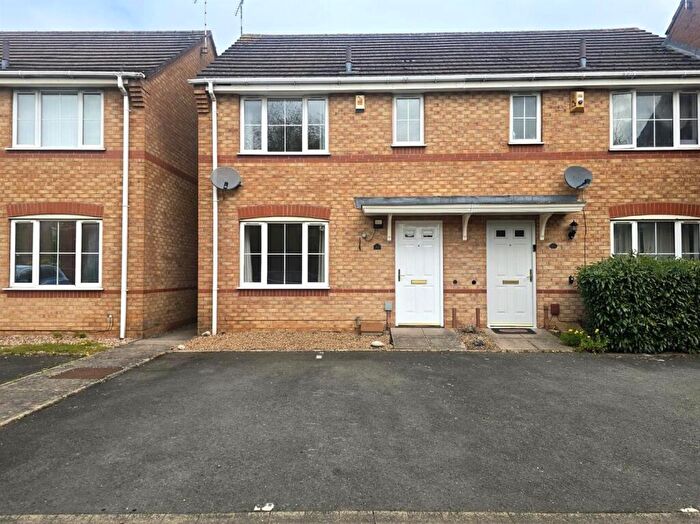 3 Bedroom End Of Terrace House For Sale In Rodyard Way, Parkside, CV1