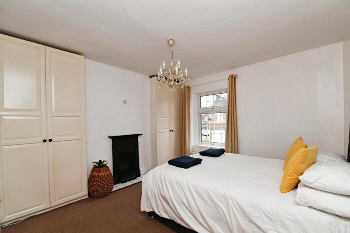 3 Bedroom Terraced House For Sale In Tower Hill, Brentwood, Essex, CM14