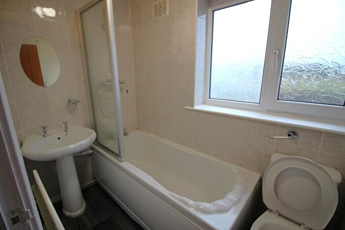 3 Bedroom Terraced House For Sale In Blenmar Close, Radcliffe, M26