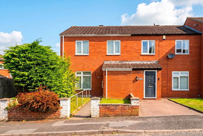 3 Bedroom End Of Terrace House For Sale In Brookwood Avenue, Hall Green, B28