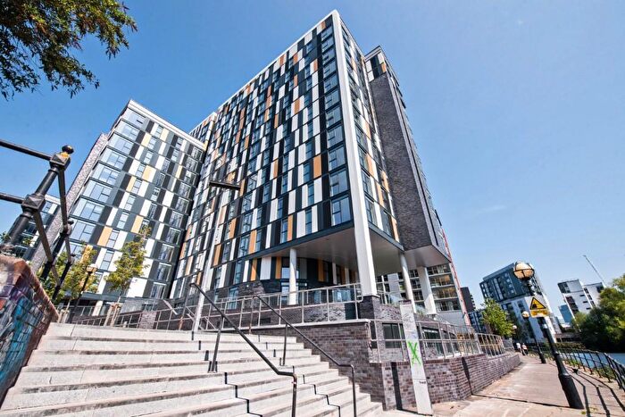 2 Bedroom Flat For Sale In Modern Apartment | Woden Street | Salford |Dt, M5