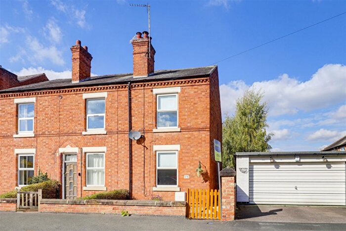 2 Bedroom End Terrace House For Sale In Victoria Street, Radcliffe-On-Trent, Nottinghamshire, NG12