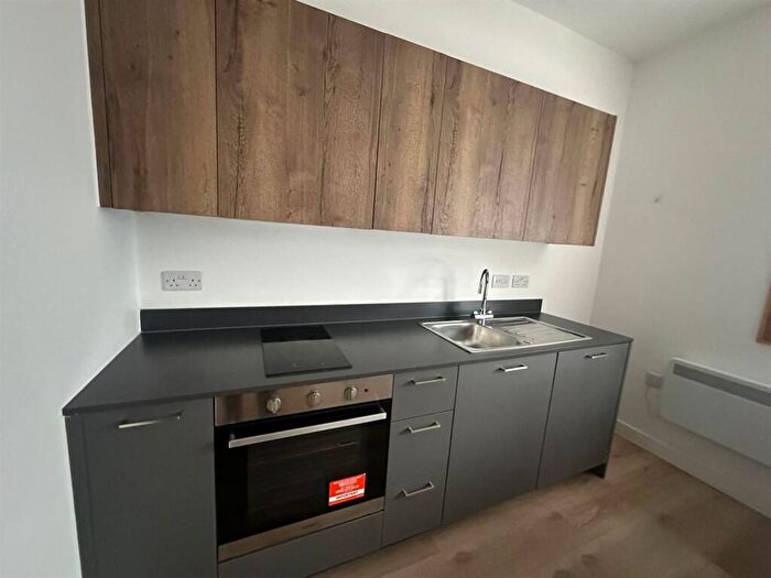 1 Bedroom Private Hall To Rent In Silk Mill, Galgate, LA2