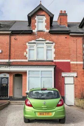 Studio To Rent In Moor End Lane, B24