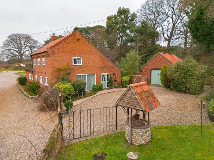 4 Bedroom Barn Conversion For Sale In Mill Road, Edingthorpe, North Walsham, NR28