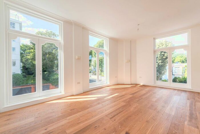2 Bedroom Flat To Rent In Haverstock Hill, London, NW3
