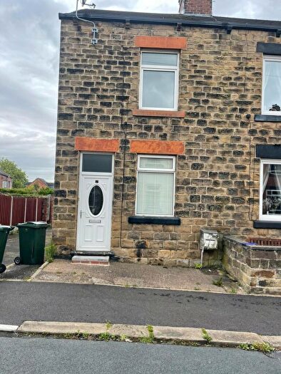 3 Bedroom Terraced House To Rent In Market Street, Cudworth, S72