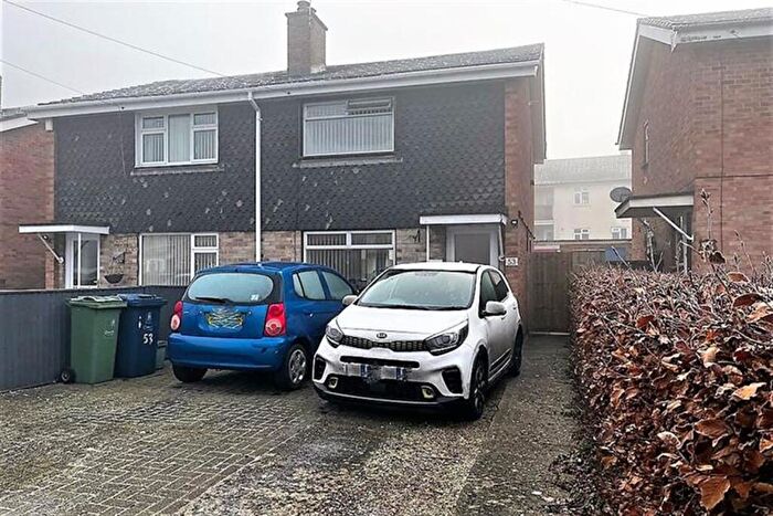 2 Bedroom Semi Detached House To Rent In Alice Smith Square, Littlemore, Oxford, OX4