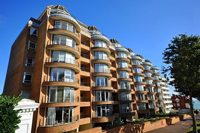 2 Bedroom Flat For Sale In Rustington Court, St. Johns Road, Eastbourne, BN20