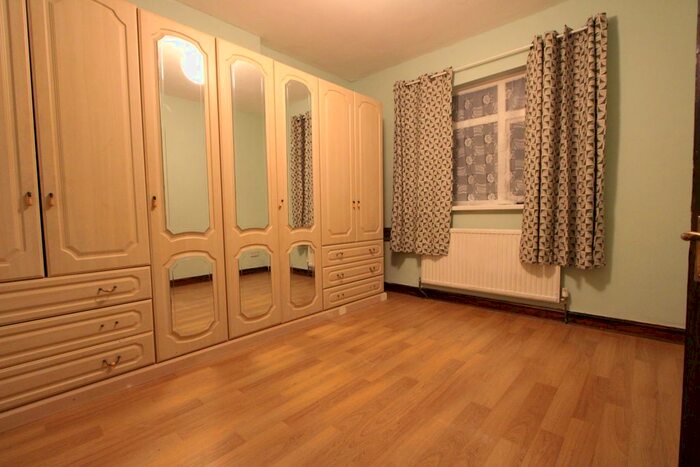 4 Bedroom Terraced House To Rent In Sherwood Avenue, London, SW16