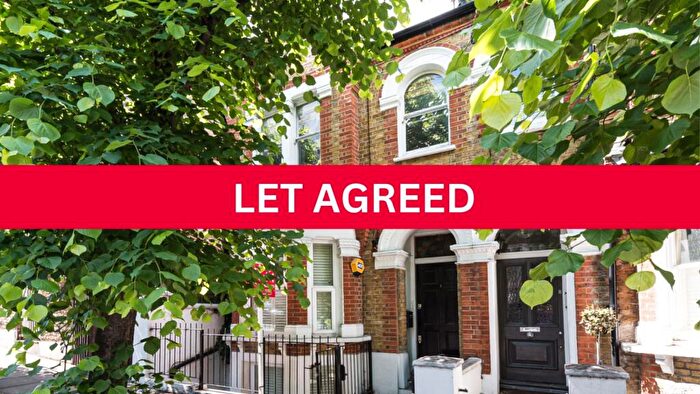 2 Bedroom Flat To Rent In Glycena Road, Battersea, London, SW11