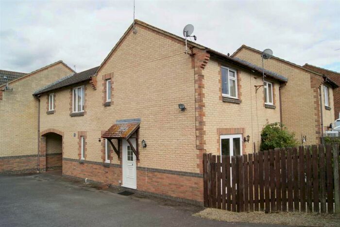 1 Bedroom Terraced House To Rent In Pritchard Close, Willowbrook, Swindon, SN2