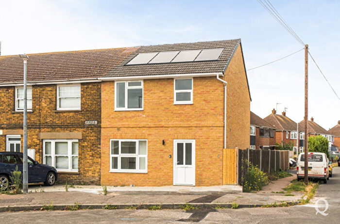 2 Bedroom End Of Terrace House To Rent In Maple Street, Sheerness, Kent, ME12